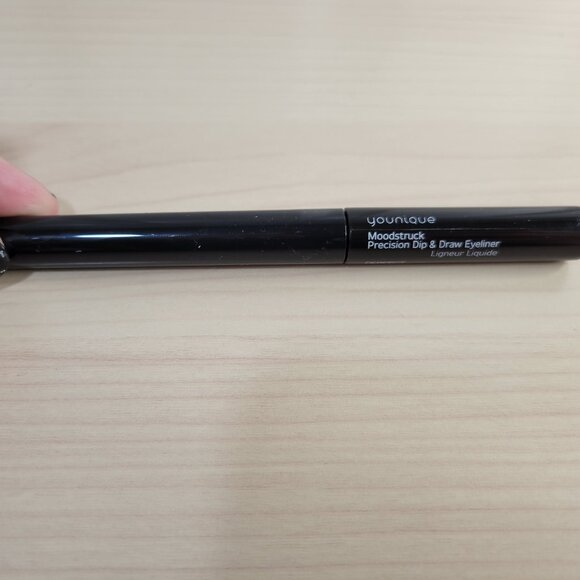 Bundle of 2 YOUNIQUE Liquid Eyeliners: PERFECT + PRONOUNCED Precision Dip Draw - Picture 8 of 8